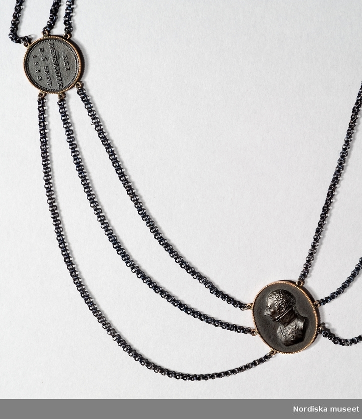 Halsband