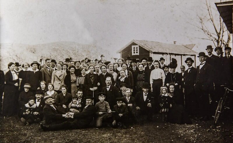 Möte för nykterhetslogen Arholmabåk 1911 vid Nedergården, Kulla.