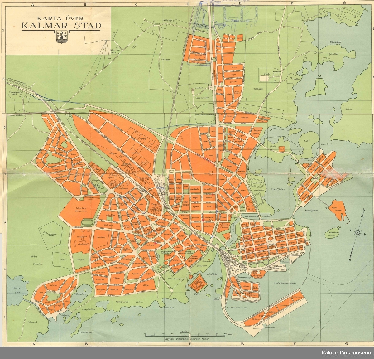 Karta över Kalmar stad. Troligen runt 1950 då Adelgatan m fl i norr är