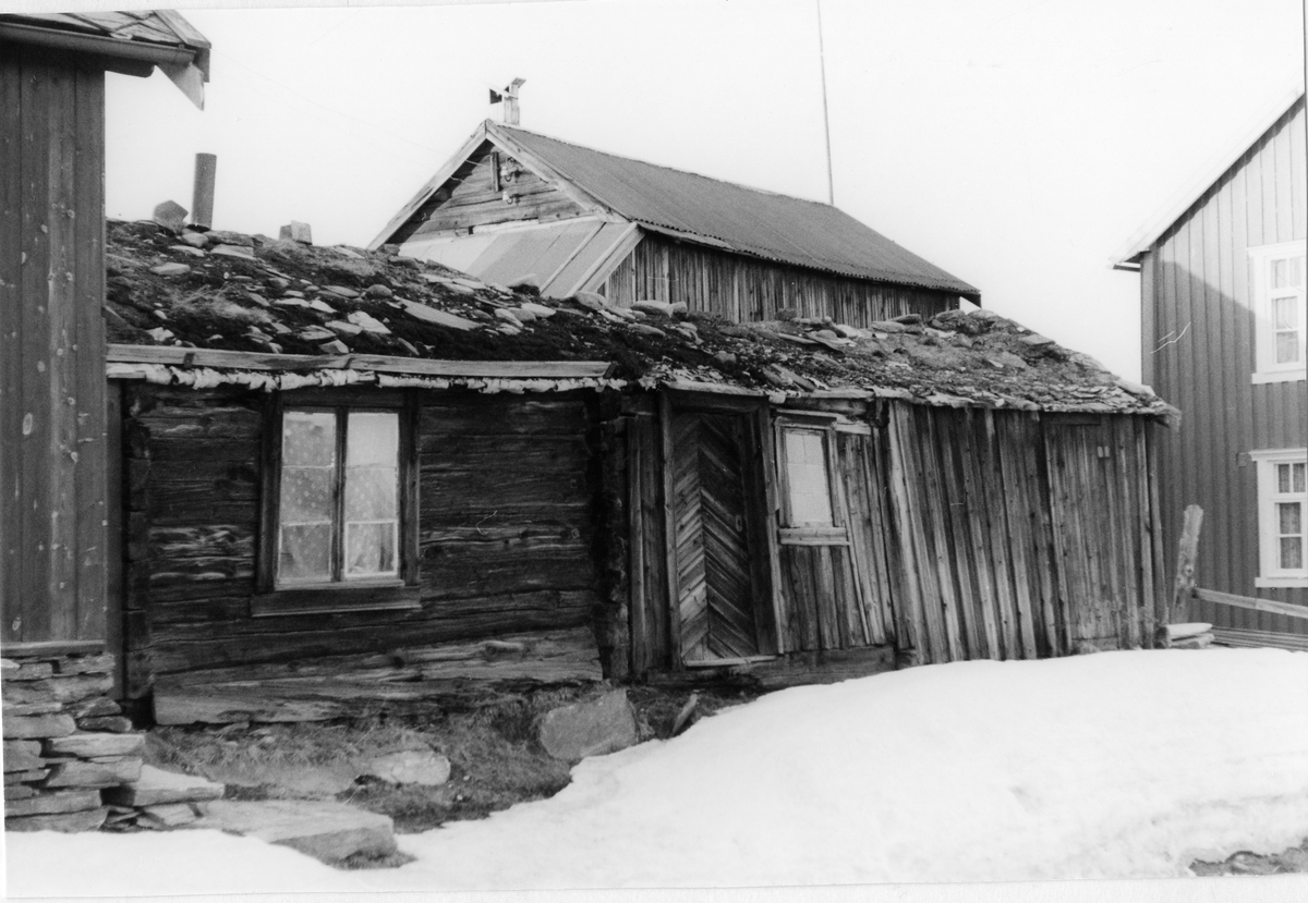 Gårdsanlegg med i Ol-Klemmetsaveien 49 på Røros - Rørosmuseet ...